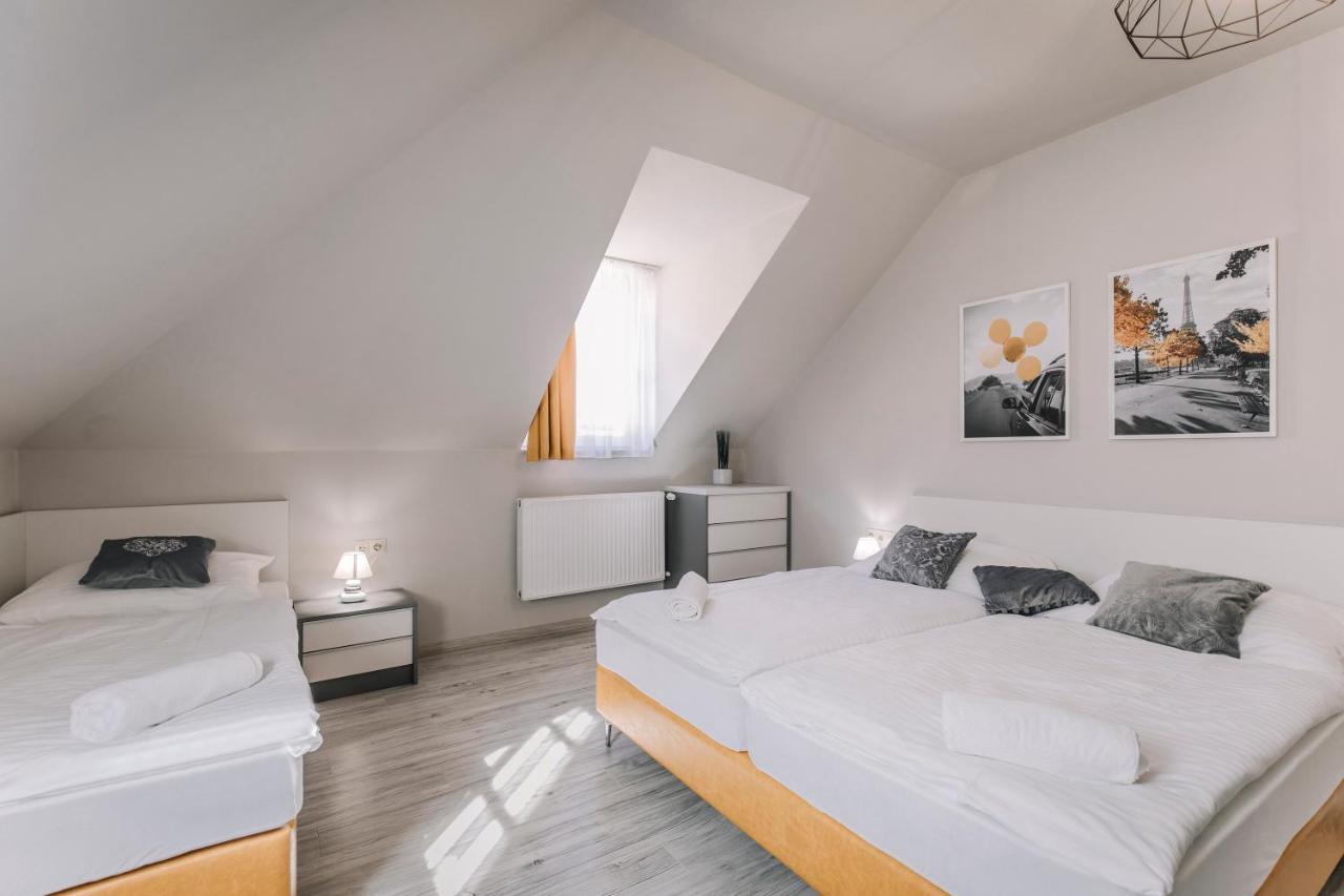 Soho Apartmanhaz Győr Extérieur photo
