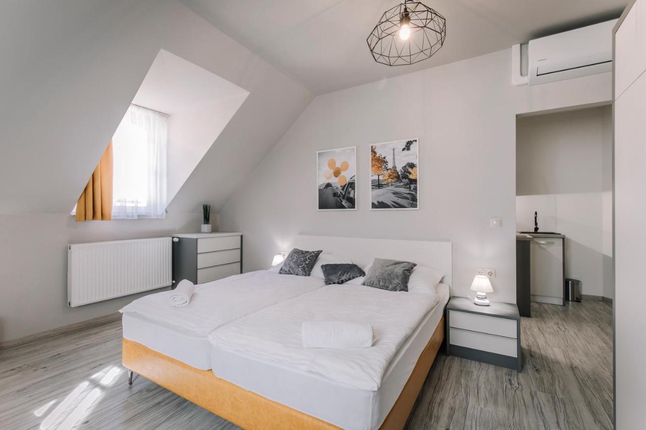 Soho Apartmanhaz Győr Extérieur photo
