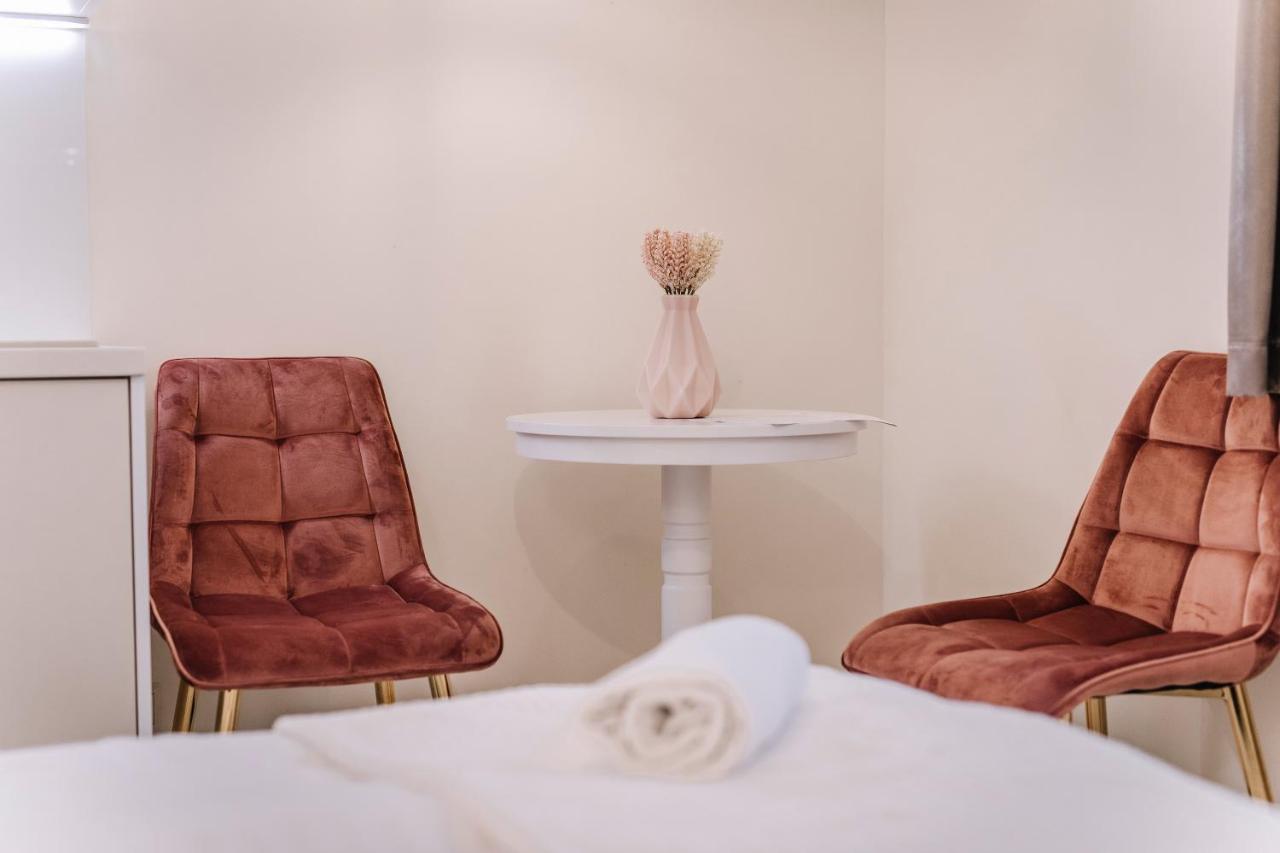 Soho Apartmanhaz Győr Extérieur photo