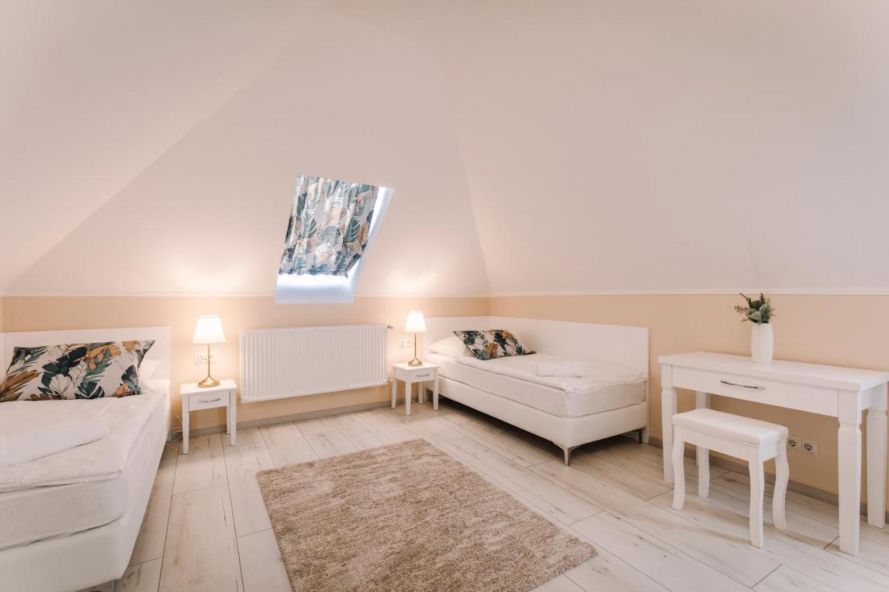 Soho Apartmanhaz Győr Extérieur photo