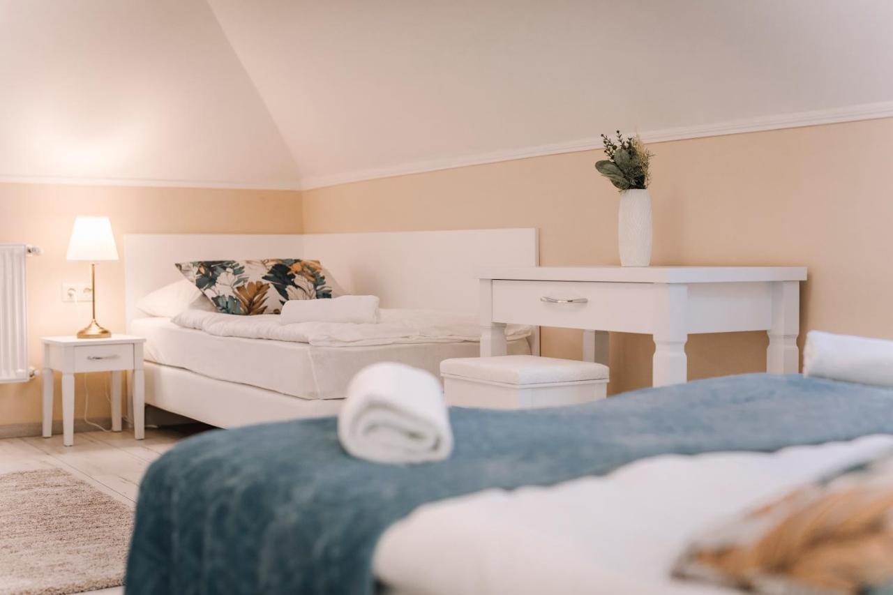 Soho Apartmanhaz Győr Extérieur photo
